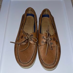 Barely worn men’s Sperry boat shoes